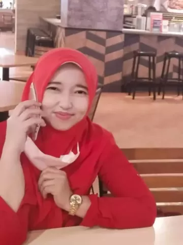 DIAH AYU PURWANTHI, S.Pd